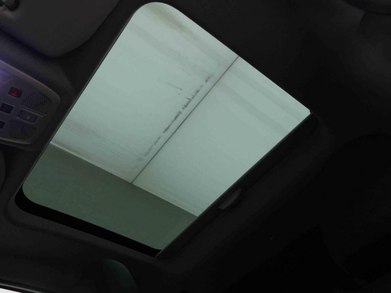 Photo 10 de l'offre de Jeep Avenger 1.2T 100 Summit à 27462€ chez Carlyss automobiles Vitré