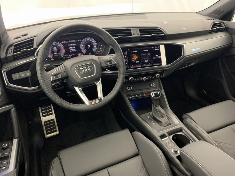 Photo 15 de l'offre de AUDI Q3 Sportback 35 TDI 150 ch S tronic 7 S line à 48598€ chez Carlyss automobiles Vitré