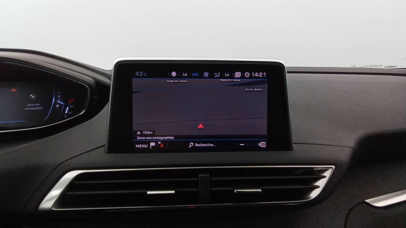 Photo 8 de l'offre de PEUGEOT 5008 PureTech 130ch S&S BVM6 Allure à 19598€ chez Carlyss automobiles Vitré