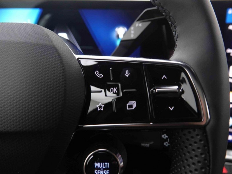 Photo 26 de l'offre de RENAULT Espace E-TECH 200 Full Hybrid 7PL Techno à 39898€ chez Carlyss automobiles Vitré