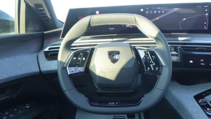 Photo 11 de l'offre de PEUGEOT 5008 Hybrid 145 e-DCS6 GT à 42398€ chez Carlyss automobiles Vitré