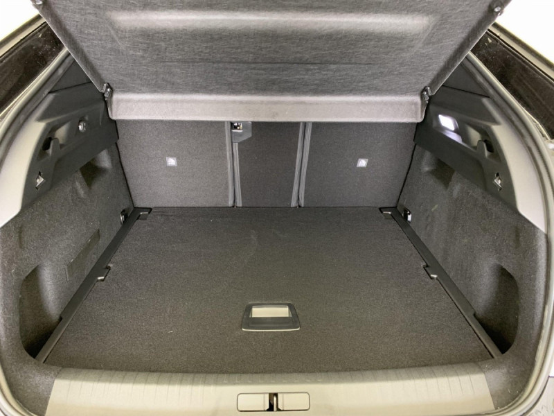 Photo 11 de l'offre de PEUGEOT 3008 Hybrid 145 e-DCS6 GT à 33998€ chez Carlyss automobiles Vitré