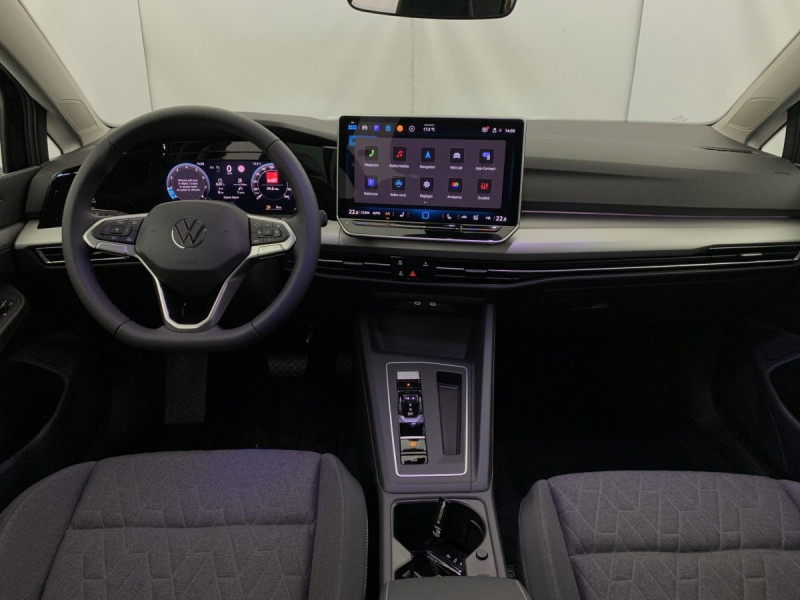 Photo 12 de l'offre de VOLKSWAGEN GOLF 8 1.5 ETSI EVO2 150 DSG7 LIFE PLUS à 30598€ chez Carlyss automobiles Vitré