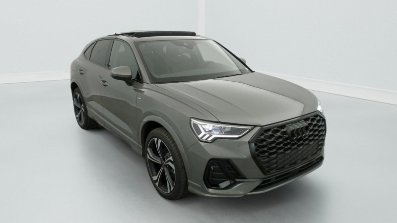 Photo 1 de l'offre de AUDI Q3 Sportback 35 TDI 150 ch S tronic 7 S line à 48598€ chez Carlyss automobiles Vitré