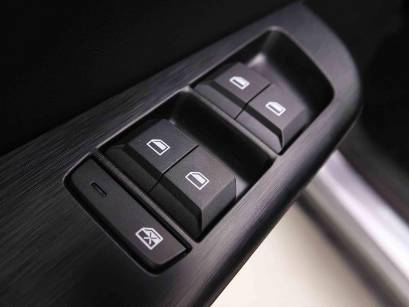 Photo 19 de l'offre de MG Motor ZS 1.5i 115 Comfort à 23498€ chez Carlyss automobiles Vitré