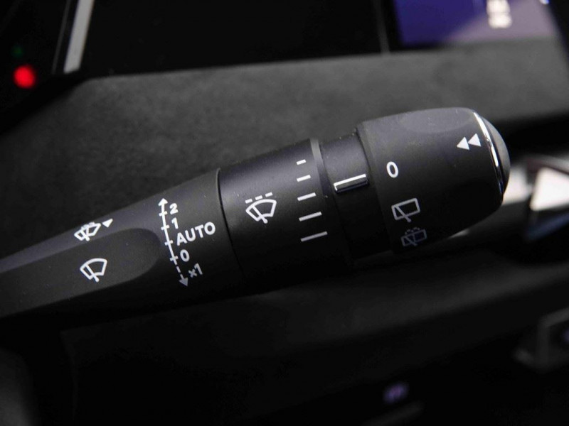 Photo 18 de l'offre de DS DS4 1.2 T 130 EAT8 Performance Line à 26198€ chez Carlyss automobiles Vitré