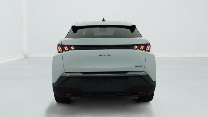 Photo 6 de l'offre de PEUGEOT 3008 NOUVEAU HYBRID 136 E-DCS6 ALLURE à 29443€ chez Carlyss automobiles Vitré