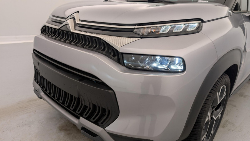 Photo 21 de l'offre de CITROEN C3 Aircross PureTech 110 S&S BVM6 Shine Pack à 15998€ chez Carlyss automobiles Vitré