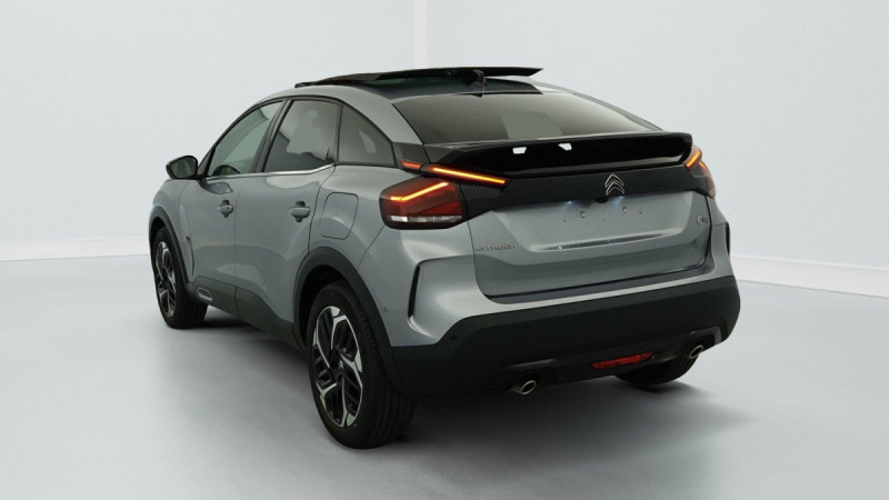 Photo 5 de l'offre de CITROEN C4 PureTech 130 S&S BVM6 Shine à 15804€ chez Carlyss automobiles Vitré