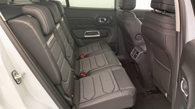 Photo 8 de l'offre de CITROEN C5 Aircross Hybride 136 e-DCS6 Plus à 23998€ chez Carlyss automobiles Vitré