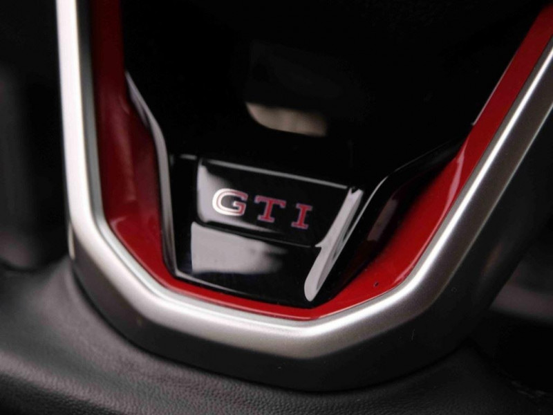 Photo 25 de l'offre de Volkswagen Golf GTi 2.0 TSi 245 DSG Black Style à 31114€ chez Carlyss automobiles Vitré