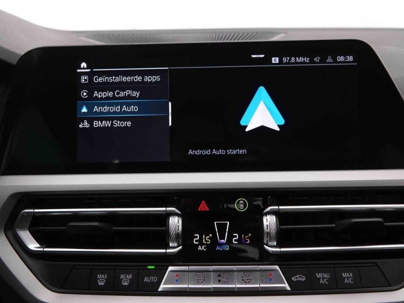 Photo 14 de l'offre de Bmw 3 330e 292 PHEV Business Edition à 34098€ chez Carlyss automobiles Vitré