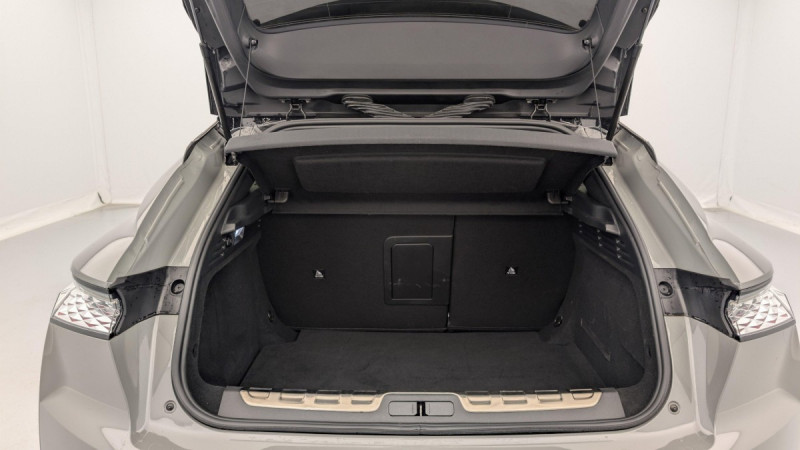 Photo 11 de l'offre de DS DS4 PureTech 130 EAT8 Rivoli à 23210€ chez Carlyss automobiles Vitré