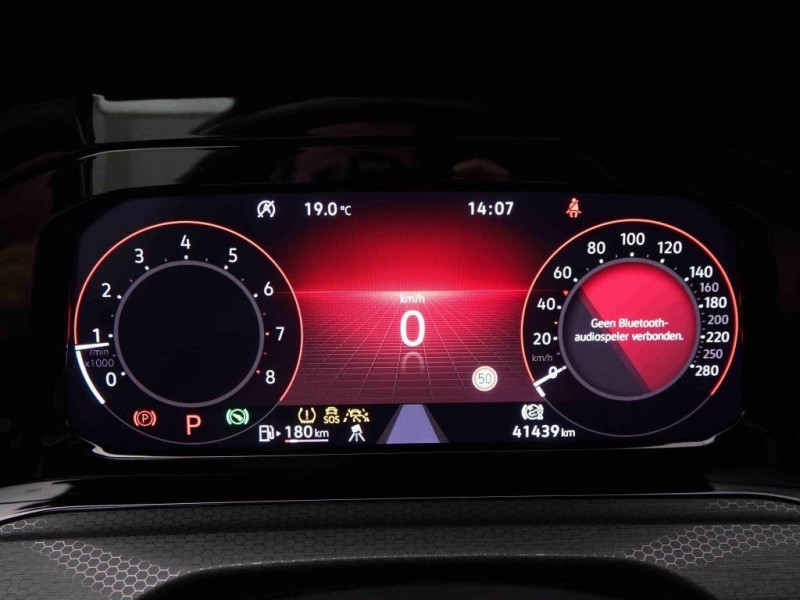 Photo 20 de l'offre de Volkswagen Golf GTi 2.0 TSi 245 DSG Black Style à 31114€ chez Carlyss automobiles Vitré