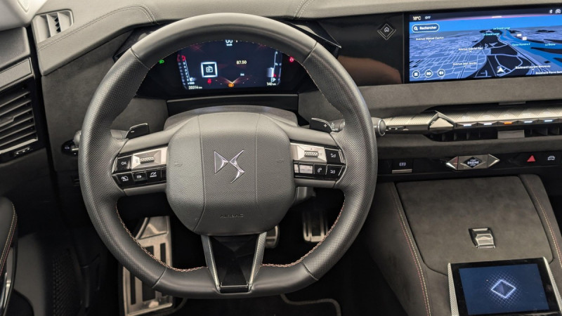 Photo 14 de l'offre de DS DS4 PureTech 130 EAT8 Performance Line+ à 22009€ chez Carlyss automobiles Vitré