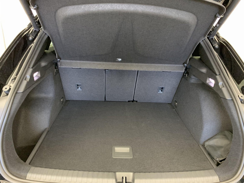 Photo 11 de l'offre de Cupra Terramar 1.5 eTSI Hybrid 150 ch DSG7 V à 35998€ chez Carlyss automobiles Vitré