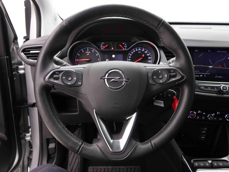 Photo 4 de l'offre de OPEL Crossland 1.2 T 110 Elegance à 19298€ chez Carlyss automobiles Vitré