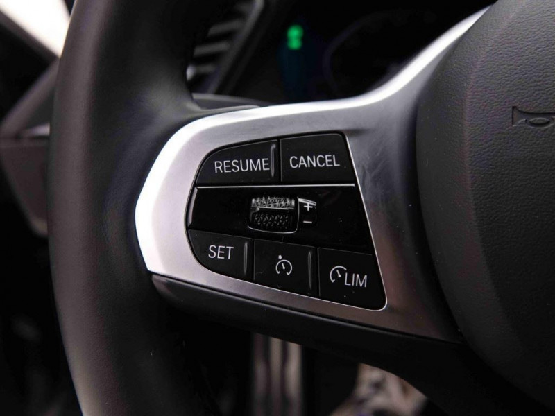 Photo 6 de l'offre de Bmw 1 118iA M Sport à 36998€ chez Carlyss automobiles Vitré