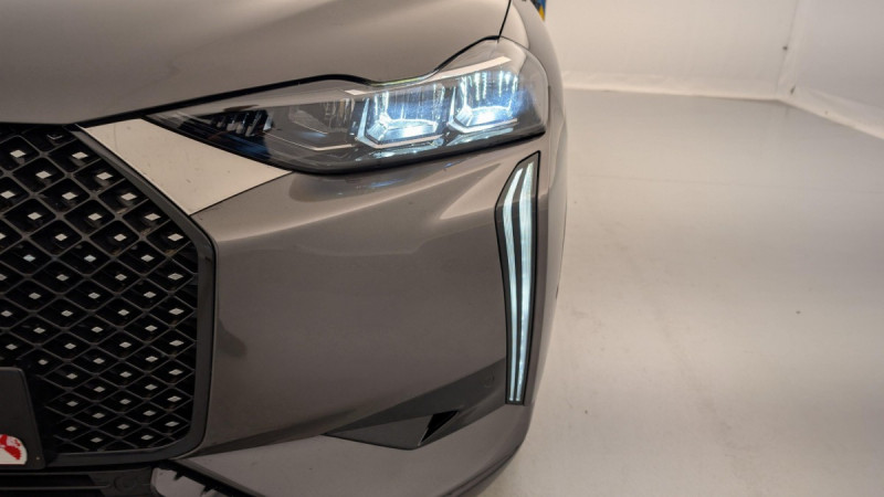 Photo 21 de l'offre de DS DS3 PureTech 130 EAT8 Opera à 23168€ chez Carlyss automobiles Vitré