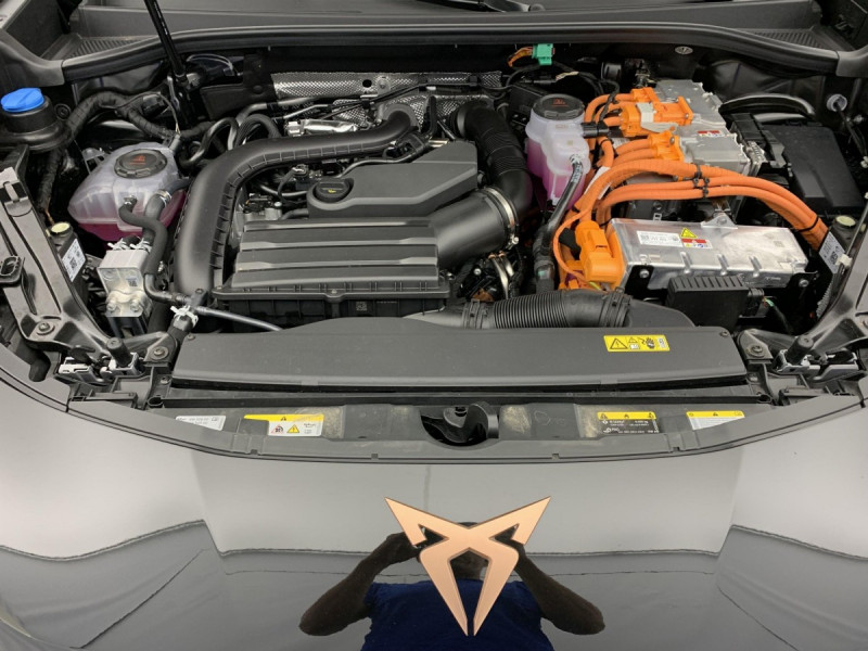 Photo 15 de l'offre de Cupra Terramar 1.5 eHybrid 204 ch DSG6 V à 40998€ chez Carlyss automobiles Vitré