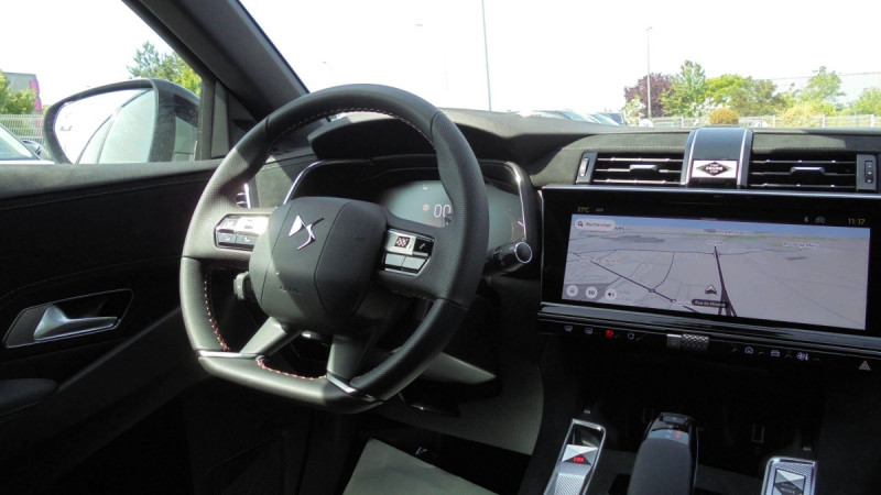 Photo 9 de l'offre de DS DS 7 BlueHDi 130 EAT8 Performance Line à 34398€ chez Carlyss automobiles Vitré