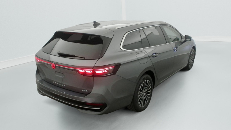 Photo 7 de l'offre de VOLKSWAGEN Passat 1.5 eTSI OPF 150 DSG7 Elegance à 39598€ chez Carlyss automobiles Vitré