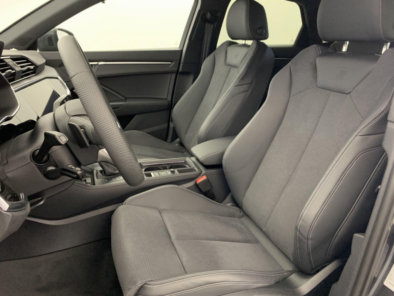 Photo 24 de l'offre de AUDI Q3 Sportback 35 TDI 150 ch S tronic 7 S line à 47998€ chez Carlyss automobiles Vitré