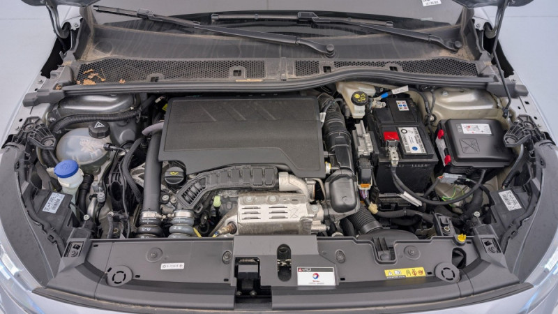 Photo 20 de l'offre de PEUGEOT 208 PureTech 100 S&S BVM6 Allure Pack à 16622€ chez Carlyss automobiles Vitré