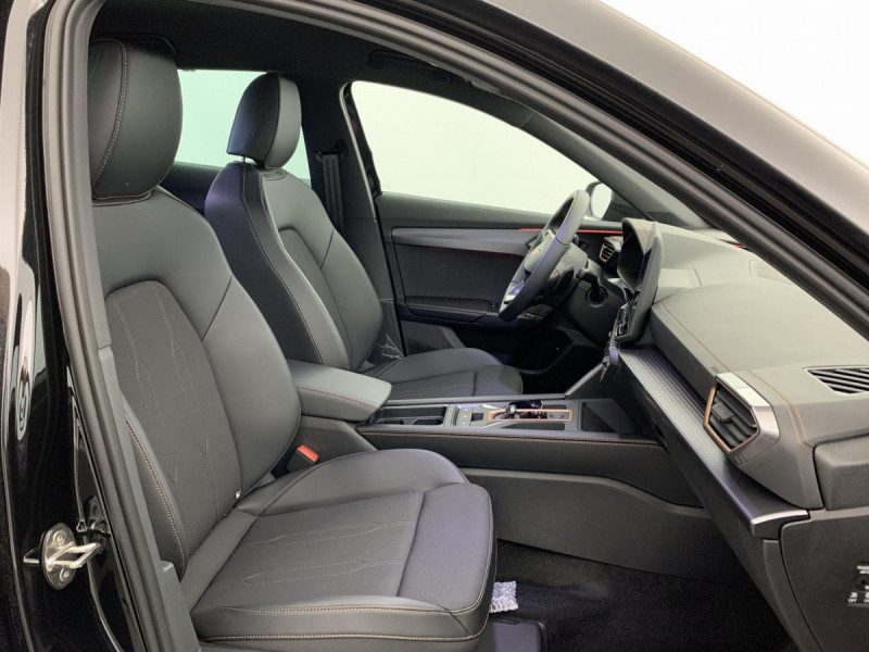 Photo 9 de l'offre de Cupra FORMENTOR NOUVEAU 1.5 ETSI HYBRID 150 CH DSG7 V à 34598€ chez Carlyss automobiles Vitré