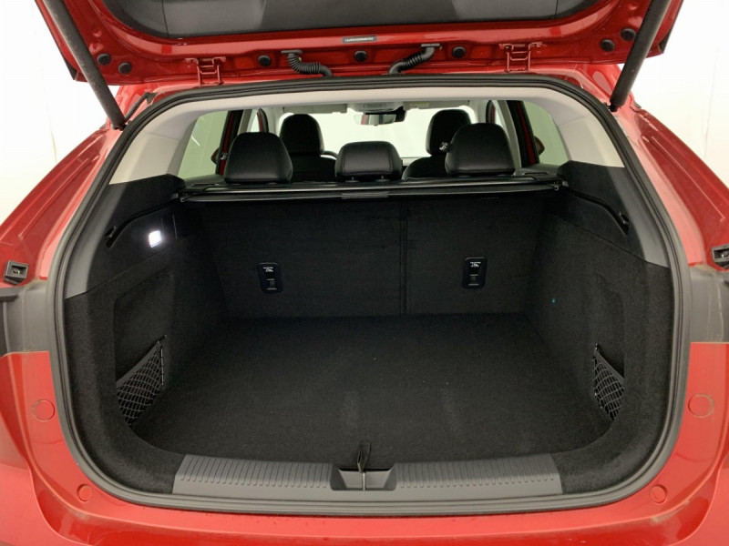 Photo 10 de l'offre de MG Motor EHS 1.5T PHEV 272 ch Luxury à 31598€ chez Carlyss automobiles Vitré