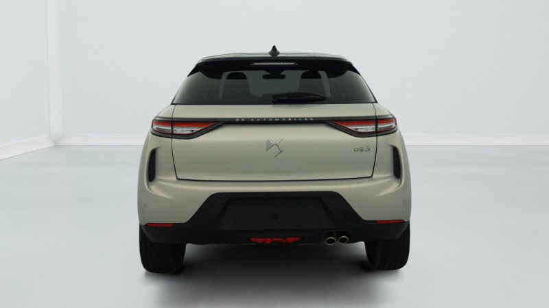 Photo 4 de l'offre de DS DS3 PureTech 130 EAT8 Esprit de Voyage à 21556€ chez Carlyss automobiles Vitré