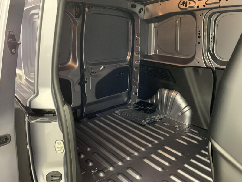 Photo 10 de l'offre de PEUGEOT Partner Fourgon M 650 KG BLUEHDI 100 S&S BVM6 à 19797€ chez Carlyss automobiles Vitré