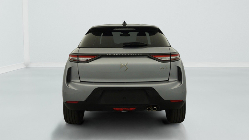 Photo 6 de l'offre de DS DS3 PureTech 130 EAT8 Esprit de Voyage à 20766€ chez Carlyss automobiles Vitré