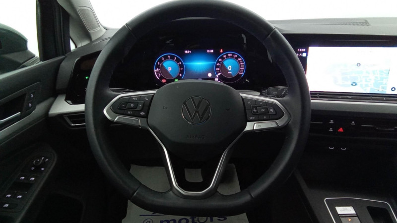 Photo 5 de l'offre de VOLKSWAGEN GOLF Golf 1.0 eTSI OPF 110 DSG7 Life à 26608€ chez Carlyss automobiles Vitré