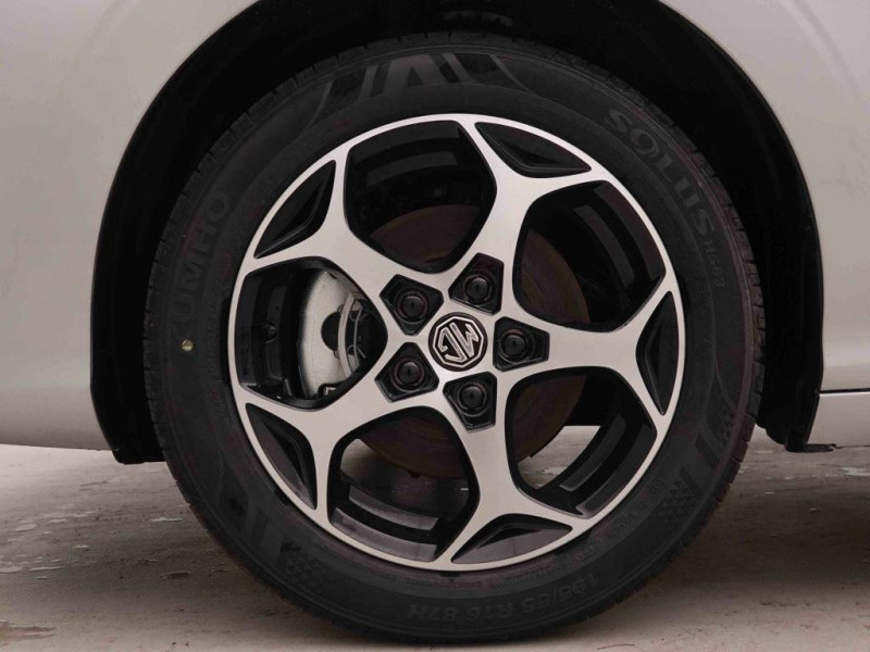 Photo 17 de l'offre de MG Motor MG3 1.5i 115 Comfort à 19121€ chez Carlyss automobiles Vitré