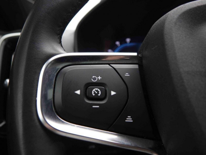 Photo 17 de l'offre de Volvo C40 Recharge 408 AWD Twin Engine Plus à 38102€ chez Carlyss automobiles Vitré