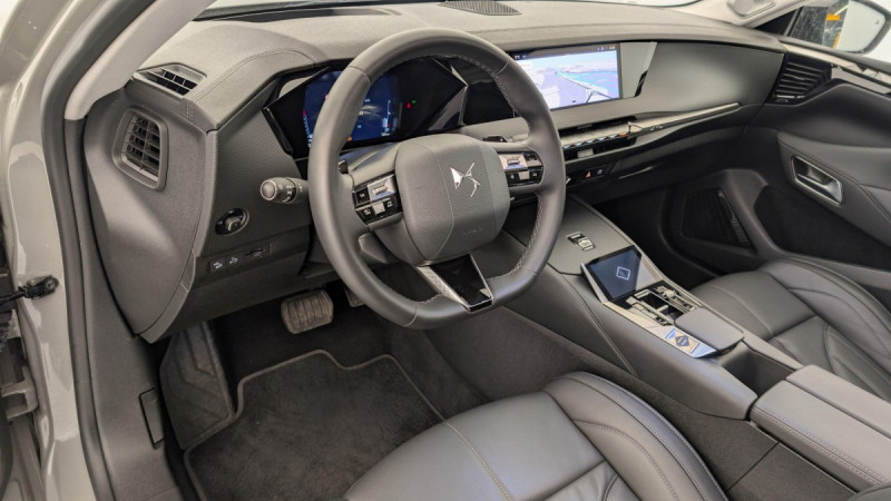 Photo 15 de l'offre de DS DS4 PureTech 130 EAT8 Cross Rivoli à 22838€ chez Carlyss automobiles Vitré