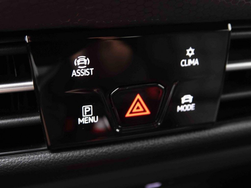 Photo 19 de l'offre de Volkswagen Golf GTi 2.0 TSi 245 DSG Black Style à 31114€ chez Carlyss automobiles Vitré