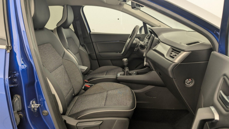 Photo 9 de l'offre de RENAULT CAPTUR TCe 100 Intens à 12380€ chez Carlyss automobiles Vitré