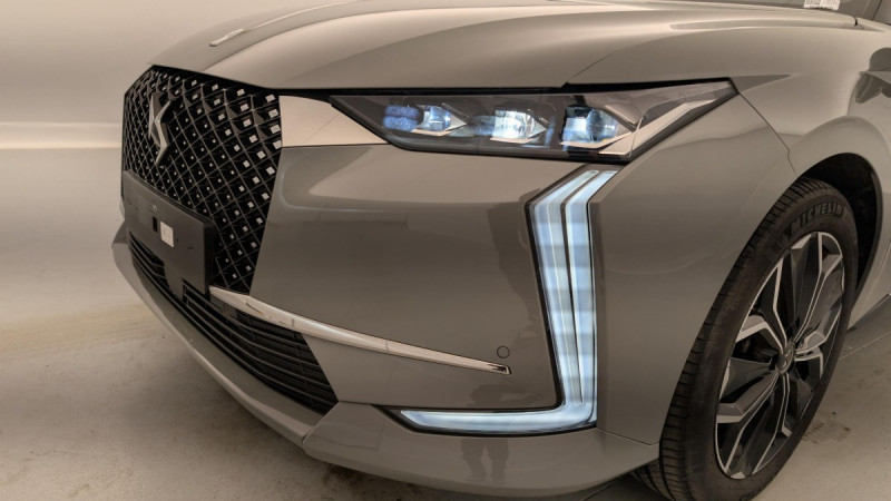 Photo 21 de l'offre de DS DS4 PureTech 130 EAT8 Rivoli à 24449€ chez Carlyss automobiles Vitré