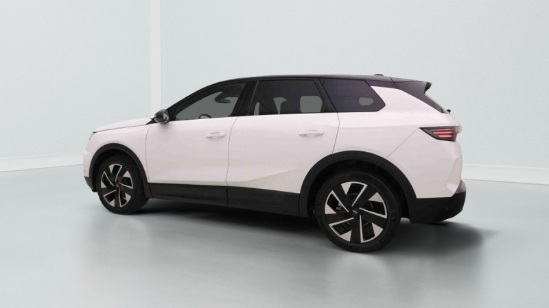 Photo 2 de l'offre de OPEL Grandland 1.2 Turbo MHEV 145 GS à 34920€ chez Carlyss automobiles Vitré