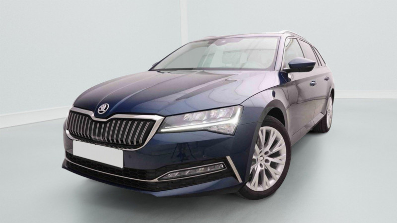 Photo 1 de l'offre de SKODA Superb 1.4 TSi 218 PHEV Combi Edition à 32177€ chez Carlyss automobiles Vitré