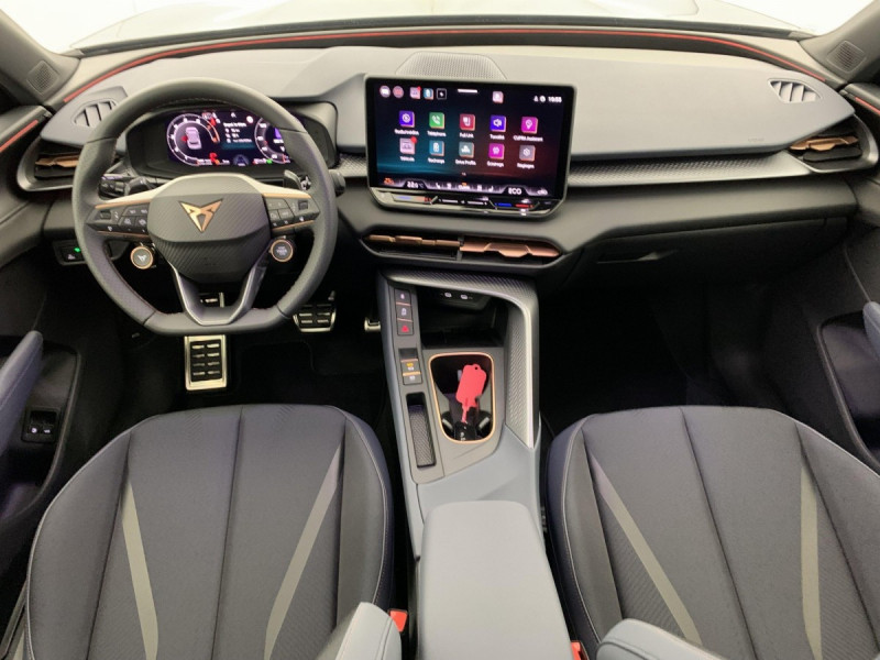 Photo 12 de l'offre de Cupra Terramar 1.5 eHybrid 204 ch DSG6 V à 40998€ chez Carlyss automobiles Vitré