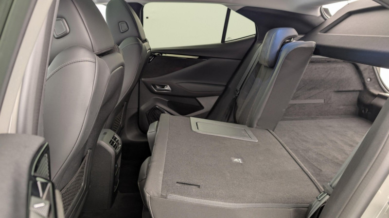 Photo 12 de l'offre de DS DS4 PureTech 130 EAT8 Performance Line+ à 24519€ chez Carlyss automobiles Vitré