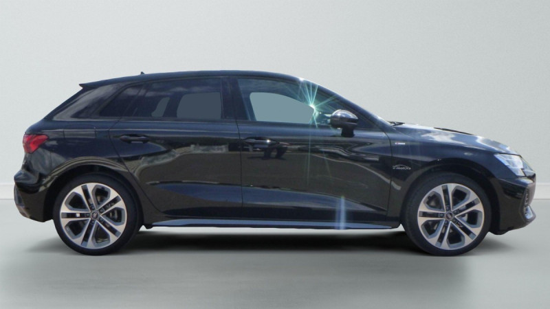 Photo 3 de l'offre de AUDI A3 SPORTBACK A3 Sportback TFSI 150 S line à 37398€ chez Carlyss automobiles Vitré