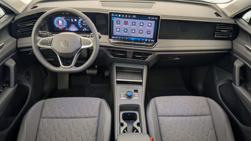 Photo 13 de l'offre de VOLKSWAGEN TIGUAN NOUVEAU 1.5 eTSI 150CV DSG7 LIFE PLUS à 37998€ chez Carlyss automobiles Vitré