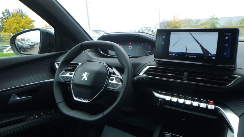 Photo 3 de l'offre de PEUGEOT 5008 BlueHDi 130ch S&S EAT8 Allure Pack à 33397€ chez Carlyss automobiles Vitré