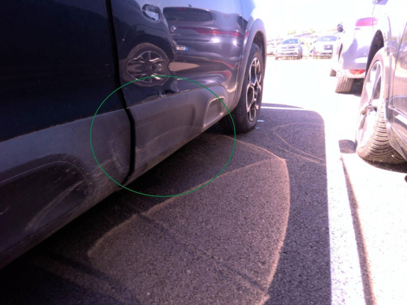 Photo 10 de l'offre de CITROEN C5 Aircross C5 Aircross Hybride Rechargeable 225 e-EAT8 Shine à 23798€ chez Carlyss automobiles Vitré