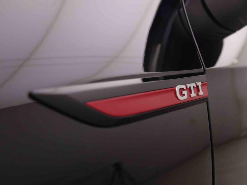 Photo 27 de l'offre de Volkswagen Golf GTi 2.0 TSi 300 DSG Clubsport à 46965€ chez Carlyss automobiles Vitré