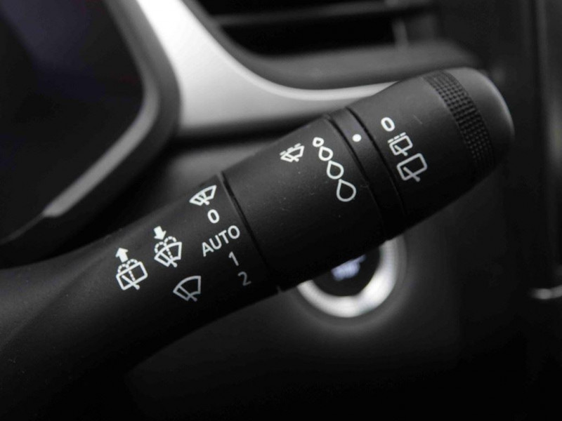 Photo 16 de l'offre de RENAULT CAPTUR 1.0 tce 90 techno à 21198€ chez Carlyss automobiles Vitré